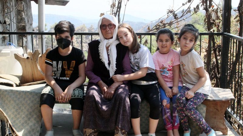 Manavgat'taki yaşlı kadın, bir daha evinden çıkmak istemiyor