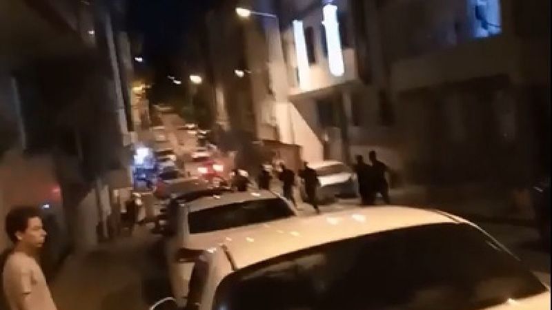 Sultangazi’de 32 kaçak göçmenin sokağa bırakılma anları kamerada