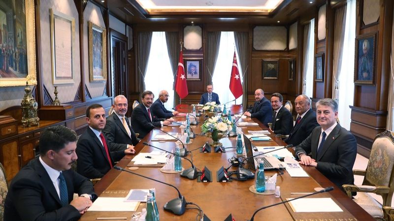 Cumhurbaşkanı Erdoğan, TOGG heyetiyle görüştü