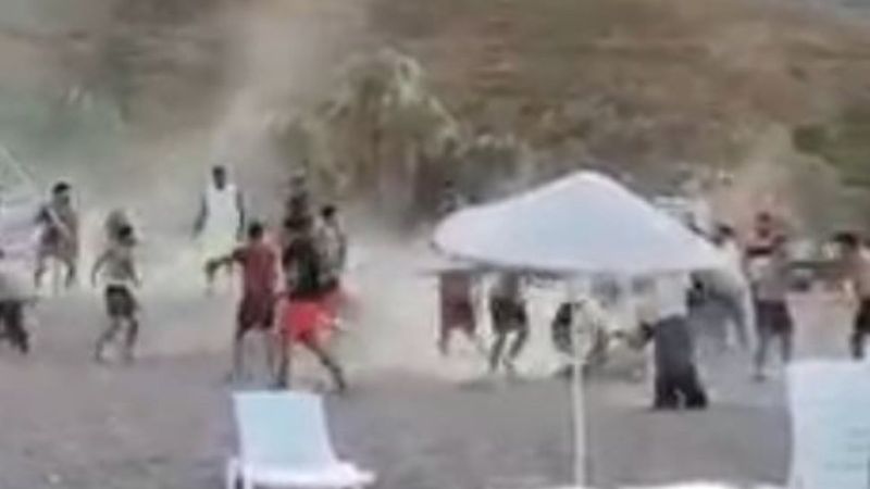 Antalya Kumluca sahilinde kavga
