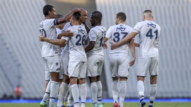 Adana Demirspor-Fenerbahçe maçının muhtemel 11'leri