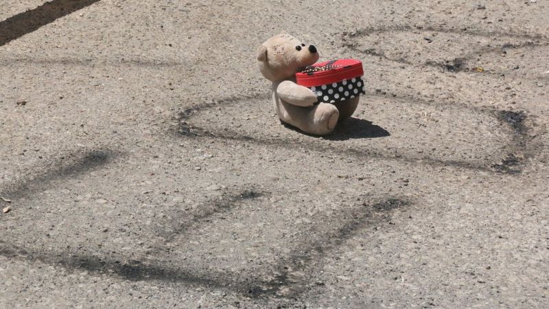 Antalya'da sevgilisinin komşusunu silahla yaraladı