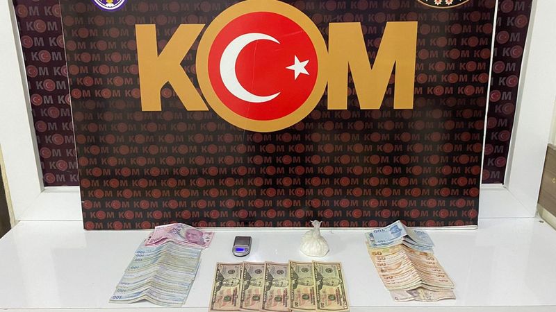 Aydın'da uyuşturucu ve sahte para şüphelisi 2 kişi yakalandı