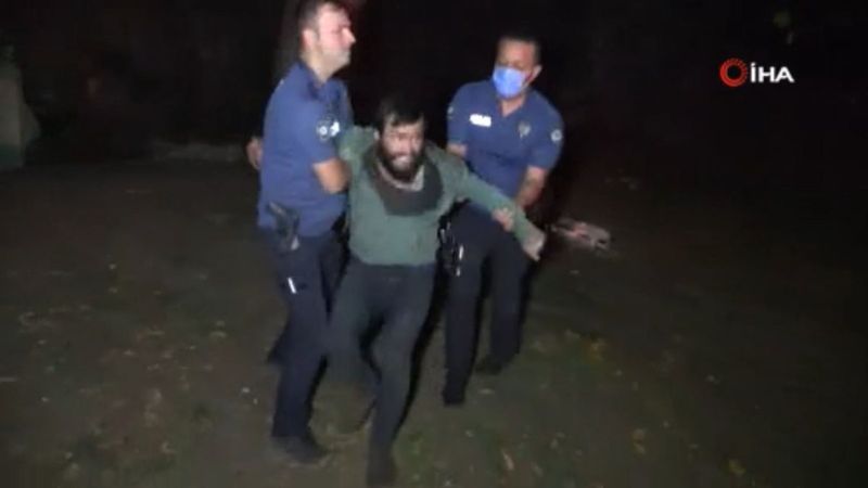 Samsun’da, yaktığı ateş söndürtmemek için direndi