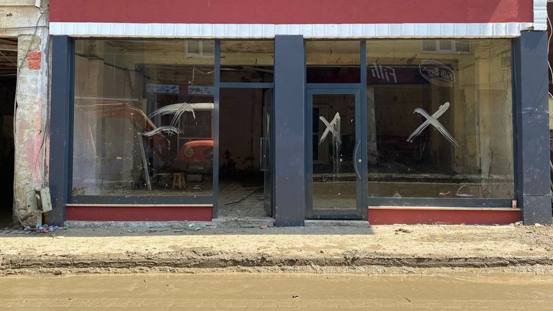 Bozkurt'ta iş yerleri yenileniyor