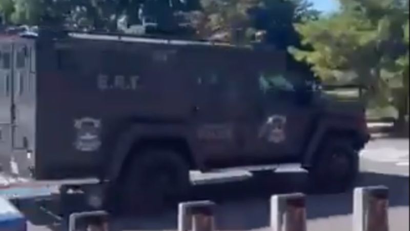 ABD'de bomba yüklü araç ihbarıyla Kongre Binası boşaltıldı