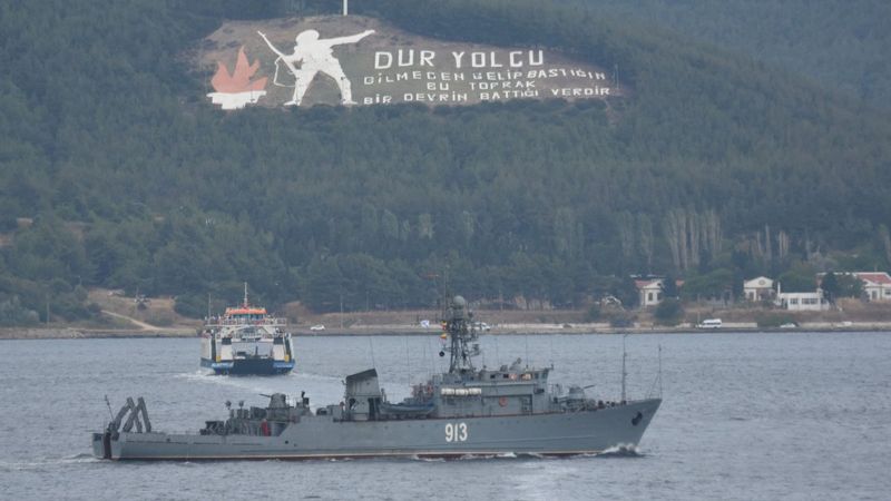 Çanakkale'den geçen Rus mayın tarama gemisi, Marmara'ya yol aldı