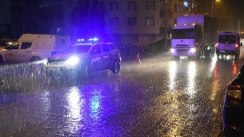 Bazı bölgeler için kuvvetli sağanak yağış uyarısı