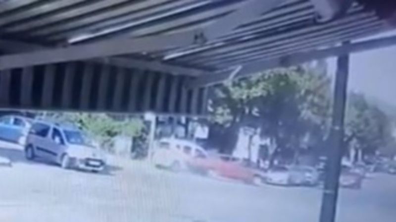 Bursa'da ehliyetsiz sürücü ortalığı birbirine kattı