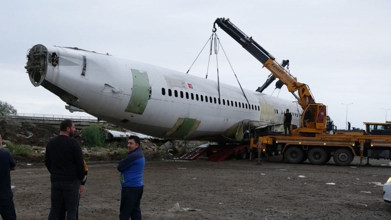 Trabzon'da pistten çıkan uçak, pideci yapılacak