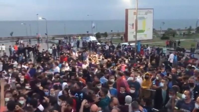 Trabzonspor taraftarları stada biletsiz girmek istedi