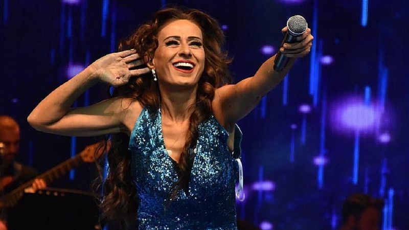 Aşı olmayı reddeden Yıldız Tilbe'nin konseri iptal edildi