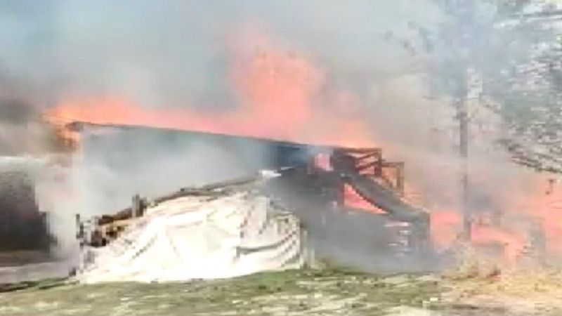 Avcılar’da kulübede çıkan yangın, elektrik tellerini kopardı