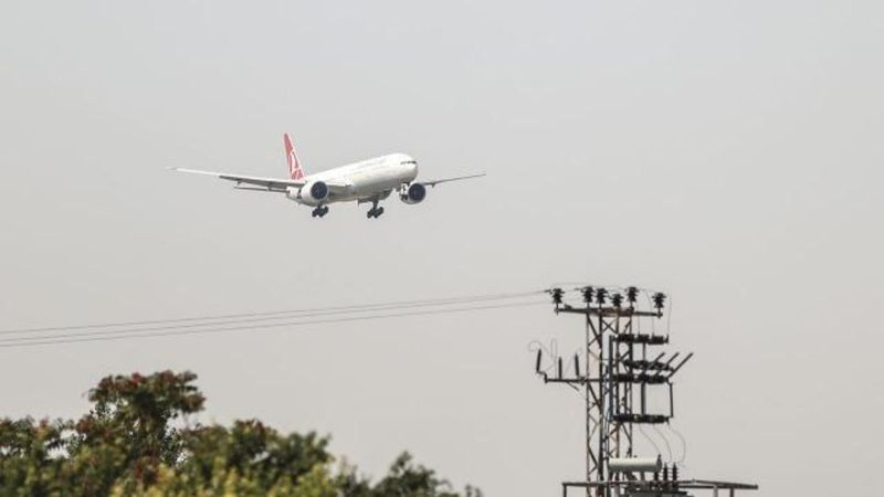 Afganistan'daki Türk askerlerini taşıyan uçak, Esenboğa Havalimanı'na indi