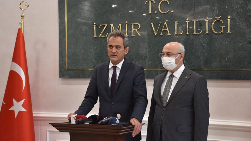Mahmut Özer: Yüz yüze eğitimi başlatmak için yoğun bir çaba içindeyiz