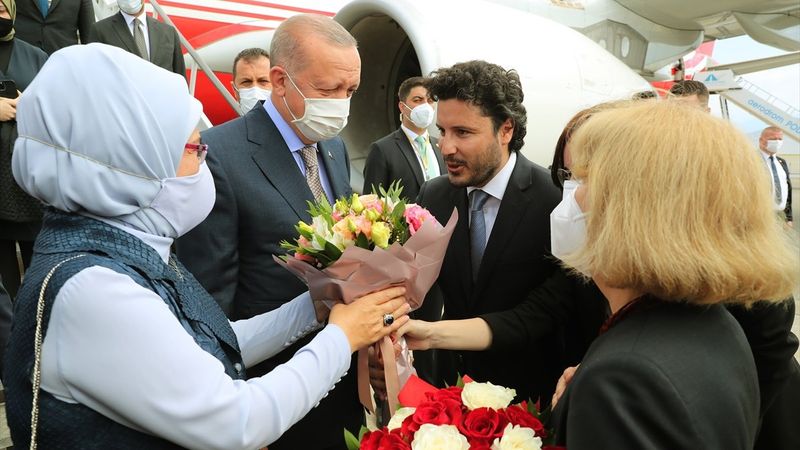 Cumhurbaşkanı Erdoğan Karadağ'da