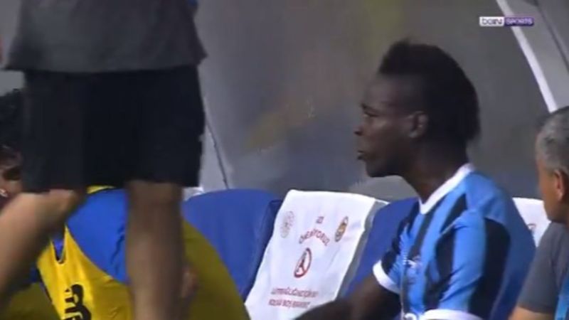 Oyundan alınan Mario Balotelli'nin tepkisi