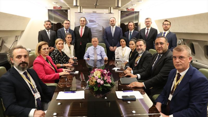 Cumhurbaşkanı Erdoğan, Balkanlar dönüşü özel açıklamalar yaptı