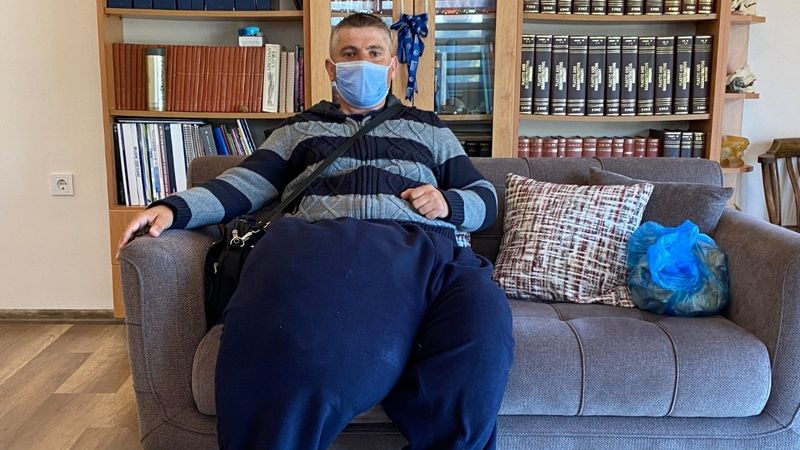 Ispartalı Hakan’ın bedeninden tam 35 kiloluk kitle çıktı