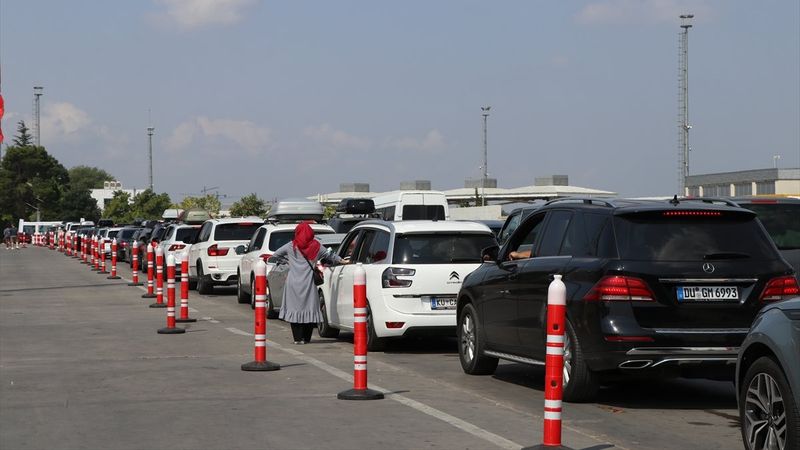Almanya'ya dönen gurbetçi: Oralarda hiçbir şeyin tadı yok