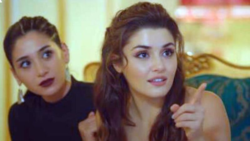 Hande Erçel 'dostluğa' noktayı koydu! Hızlı başlayan aşkın ardından ilk hamle..