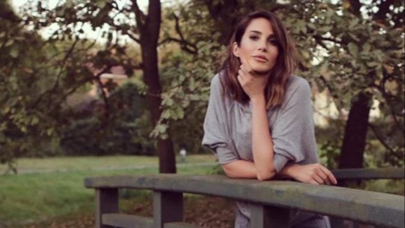 Rojda Demirer sosyal medyayı salladı! 'Gölge etme başka ihsan istemem..'