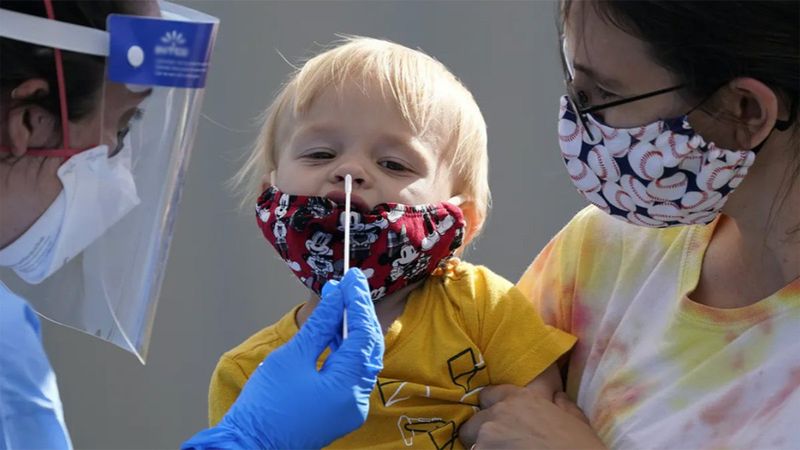 Çocuklardan PCR testi istenecek mi? Anne ve babalar beklediğiniz açıklama geldi!