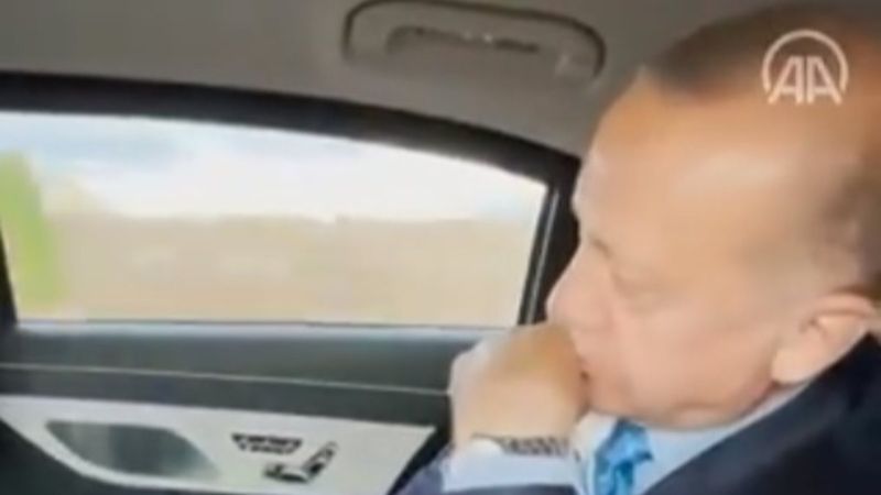 Cumhurbaşkanı Erdoğan, Filenin Efeleri'ni tebrik etti