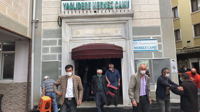 Giresun'da fındık üreticilerinin 'güneş duası'