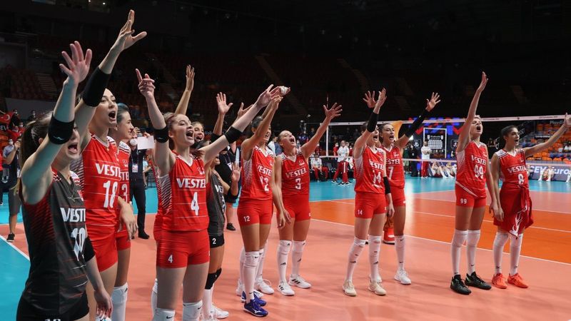 Filenin Sultanları CEV'de bronz madalya kazandı