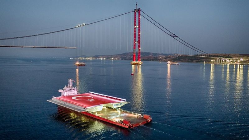 1915 Çanakkale Köprüsü'ne son tabliye bloğu ulaştı