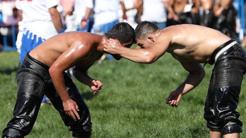 669. Tarihi Elmalı Yağlı Güreşleri başladı