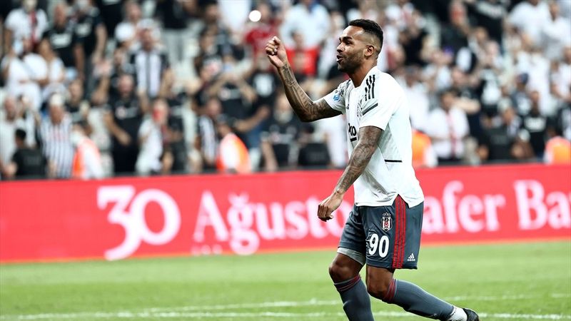 Alex Teixeira: Çok motive olmuş durumdayım