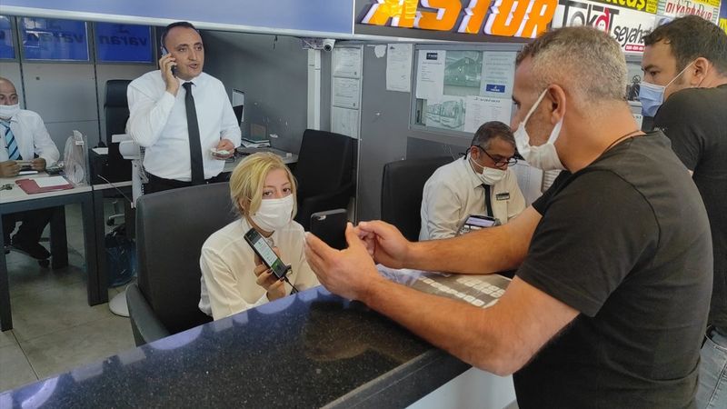 AŞTİ ve Esenboğa Havalimanı'nda PCR zorunluluğu başladı