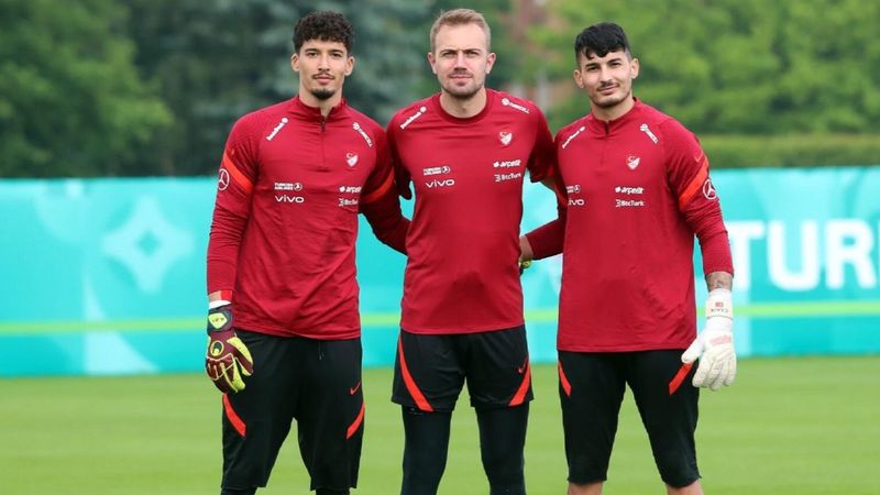 Şenol Güneş'in zorlu kaleci tercihi