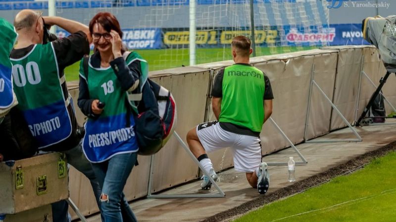 Pelkas'ın saha kenarına idrar yaptığı görüntüler ortaya çıktı