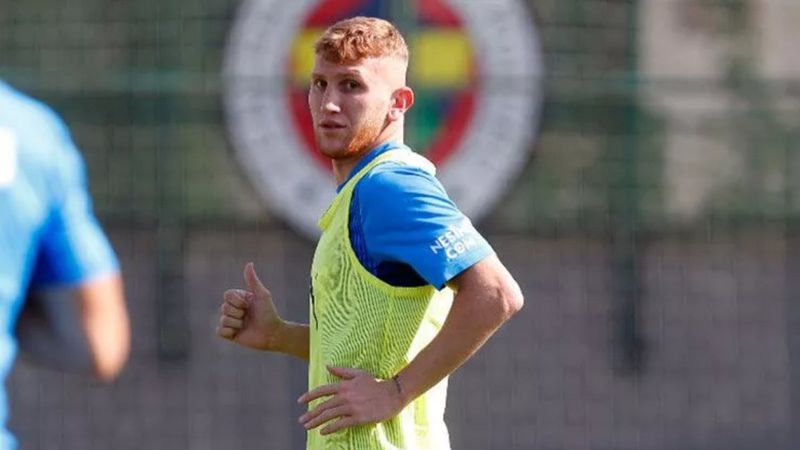 Altay, Burak Kapacak'ı kiralamak için teklif yaptı