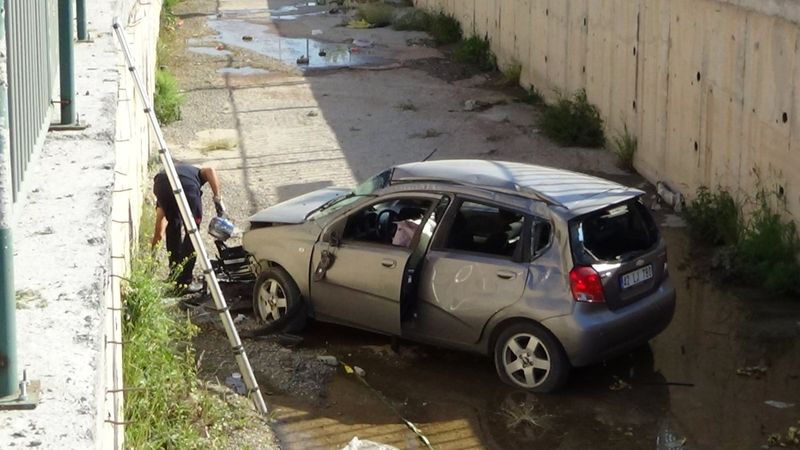 Kayseri’de otomobil kanala uçtu