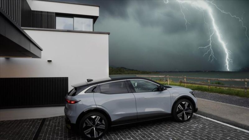 Yeni Megane E-Tech Electric tanıtıldı