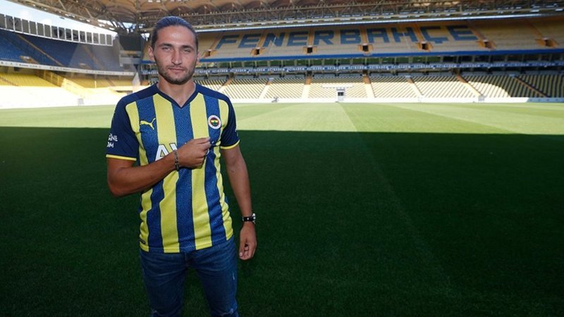 Miguel Crespo'nun lisansı çıktı