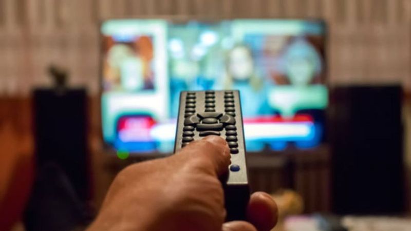 Bugün televizyonda neler, hangi diziler var? 10 Eylül Cuma TV yayın akışı
