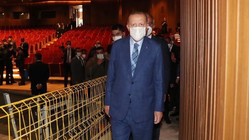Cumhurbaşkanı Erdoğan'dan AKM'ye ziyaret
