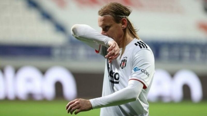 Beşiktaş'ta Domagoj Vida sakatlandı