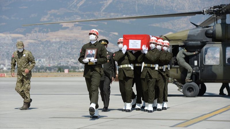 İdlib'de 2 asker şehit oldu