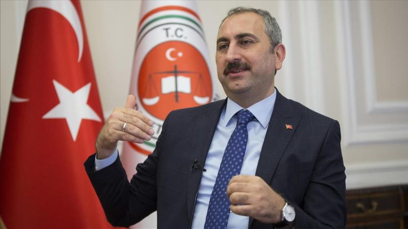 Abdulhamit Gül: Düşünce özgürlüğünü kısıtlayacak bir çalışma söz konusu olamaz