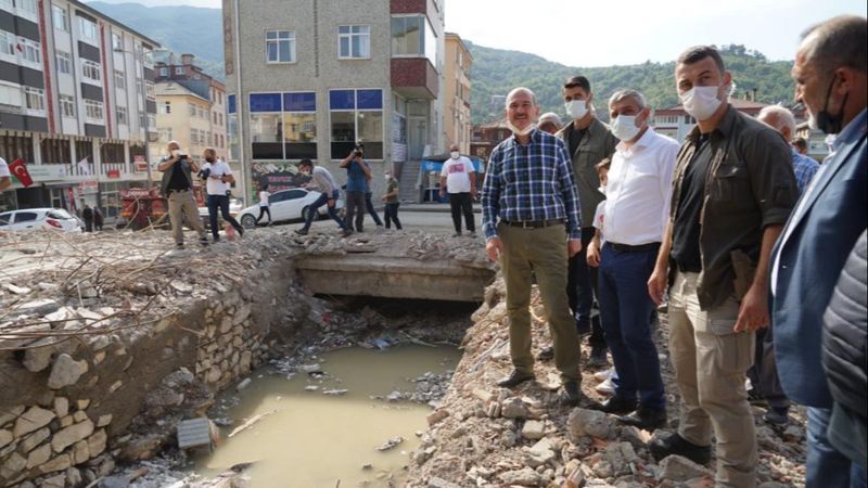 Sel bölgelerine toplam 720 milyon lira nakdi yardım yapıldı