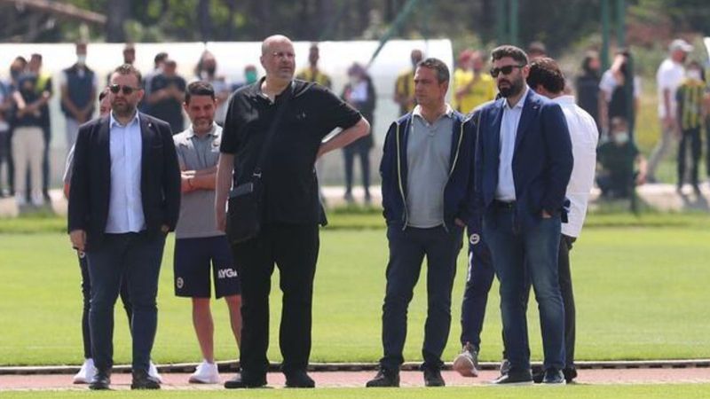 Yönetimden Vitor Pereira'ya Mesut Özil baskısı