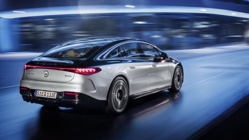 Elektrikli Mercedes EQS Türkiye'de: İşte fiyatı