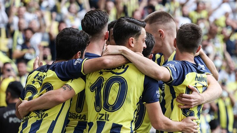 Eintracht Frankfurt-Fenerbahçe maçının ilk 11'leri