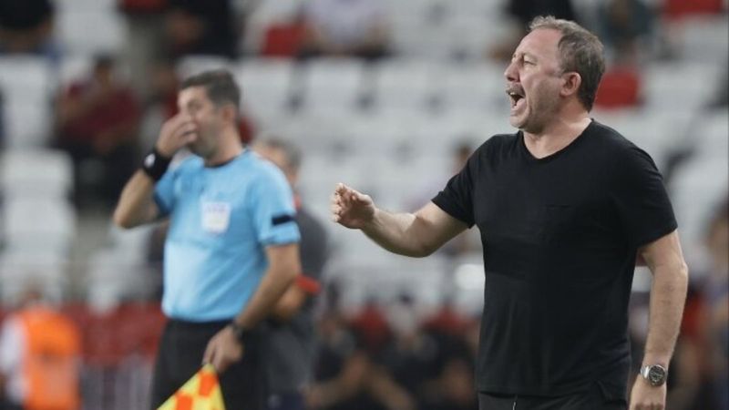 Sergen Yalçın'dan Antalyaspor maçı sonrası açıklamalar